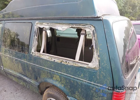 1995 Plymouth Grand Voyager из США, поврежденный, VIN VIN1P4GH44R9SX63